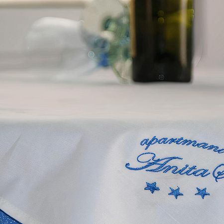 Apartmani Anitas Gradac  Exteriér fotografie
